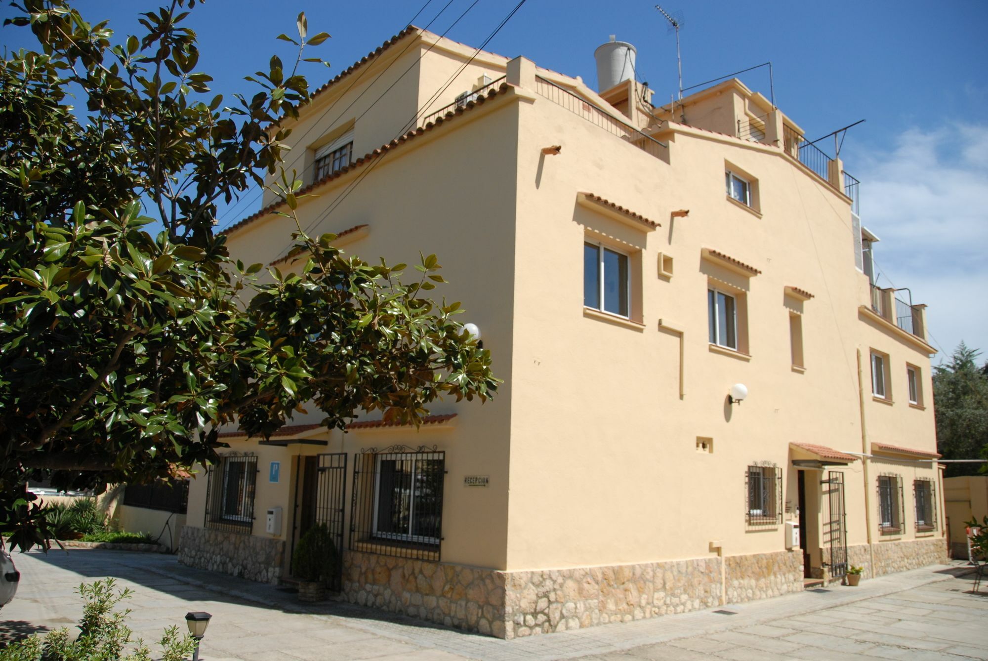 Hostal El Callejon Tarragona Dış mekan fotoğraf