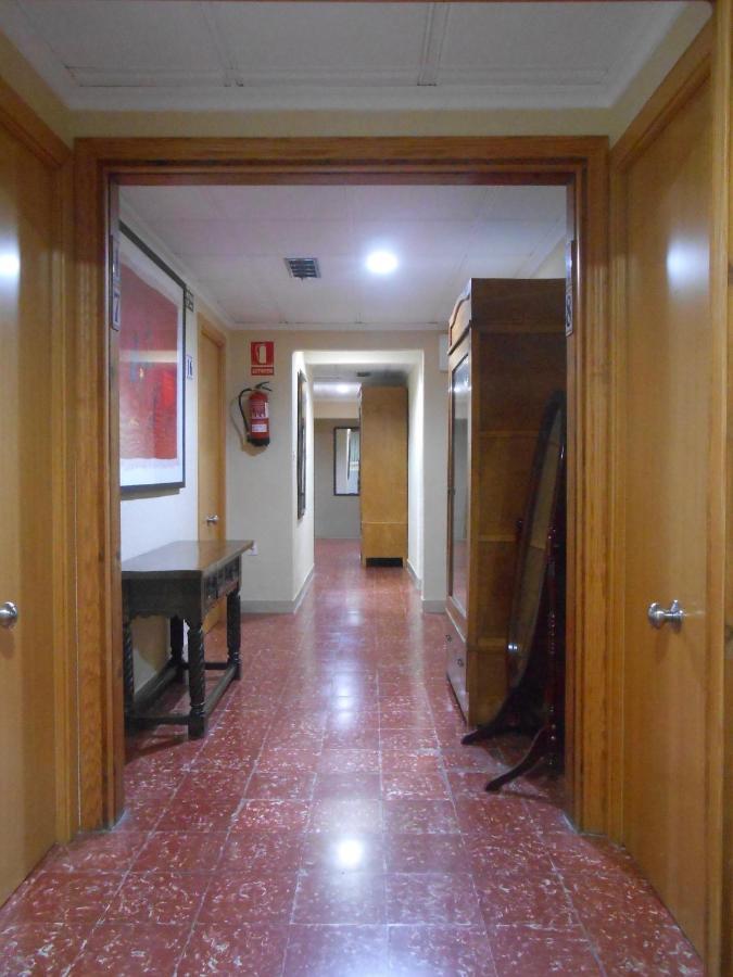 Hostal El Callejon Tarragona Dış mekan fotoğraf
