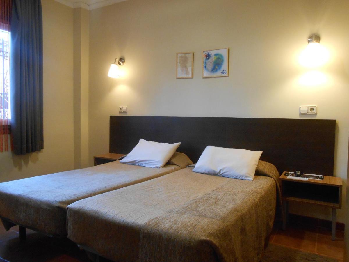 Hostal El Callejon Tarragona Dış mekan fotoğraf