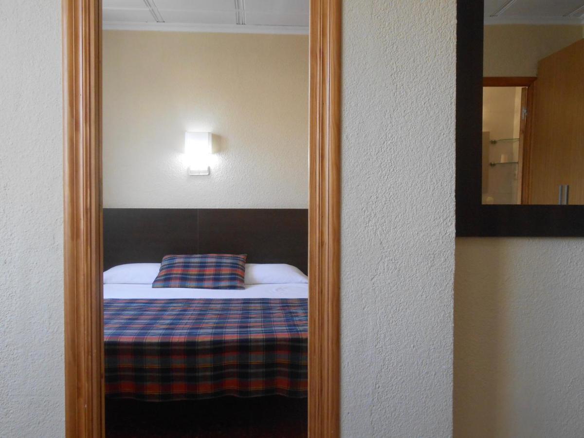 Hostal El Callejon Tarragona Dış mekan fotoğraf