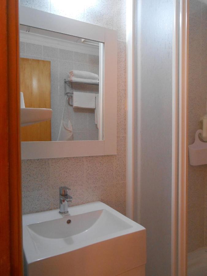 Hostal El Callejon Tarragona Dış mekan fotoğraf