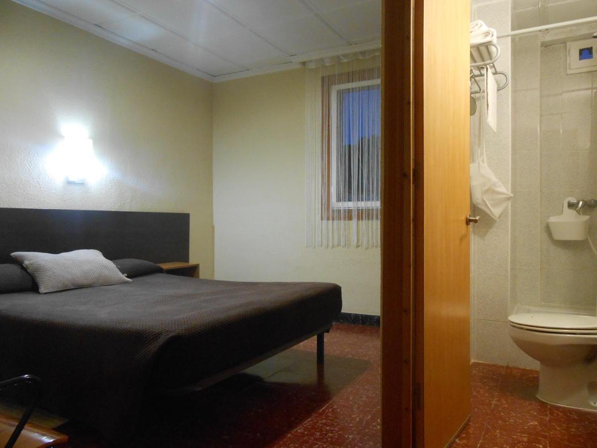Hostal El Callejon Tarragona Dış mekan fotoğraf