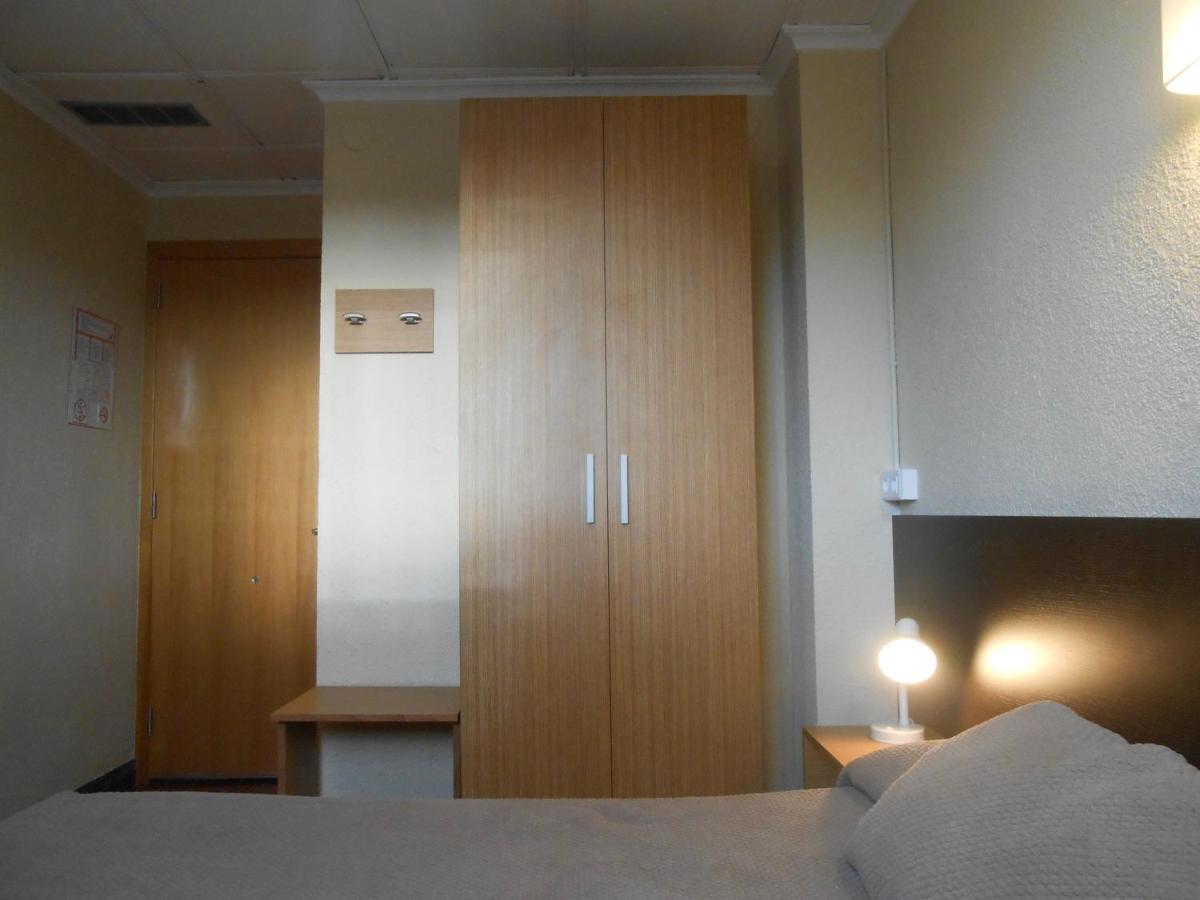 Hostal El Callejon Tarragona Dış mekan fotoğraf
