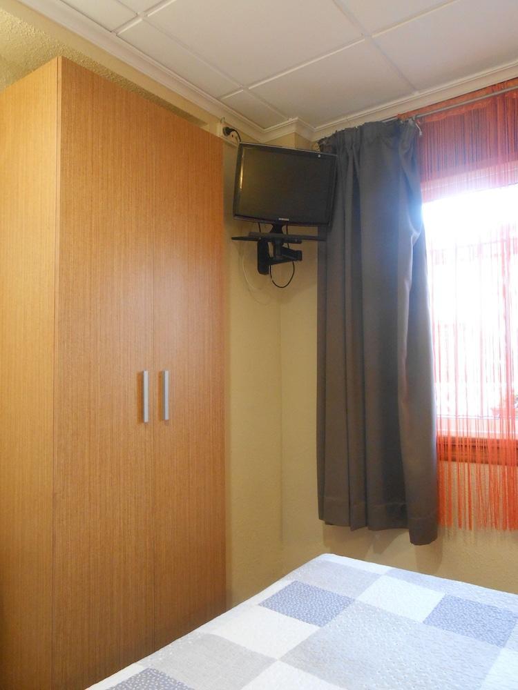 Hostal El Callejon Tarragona Dış mekan fotoğraf