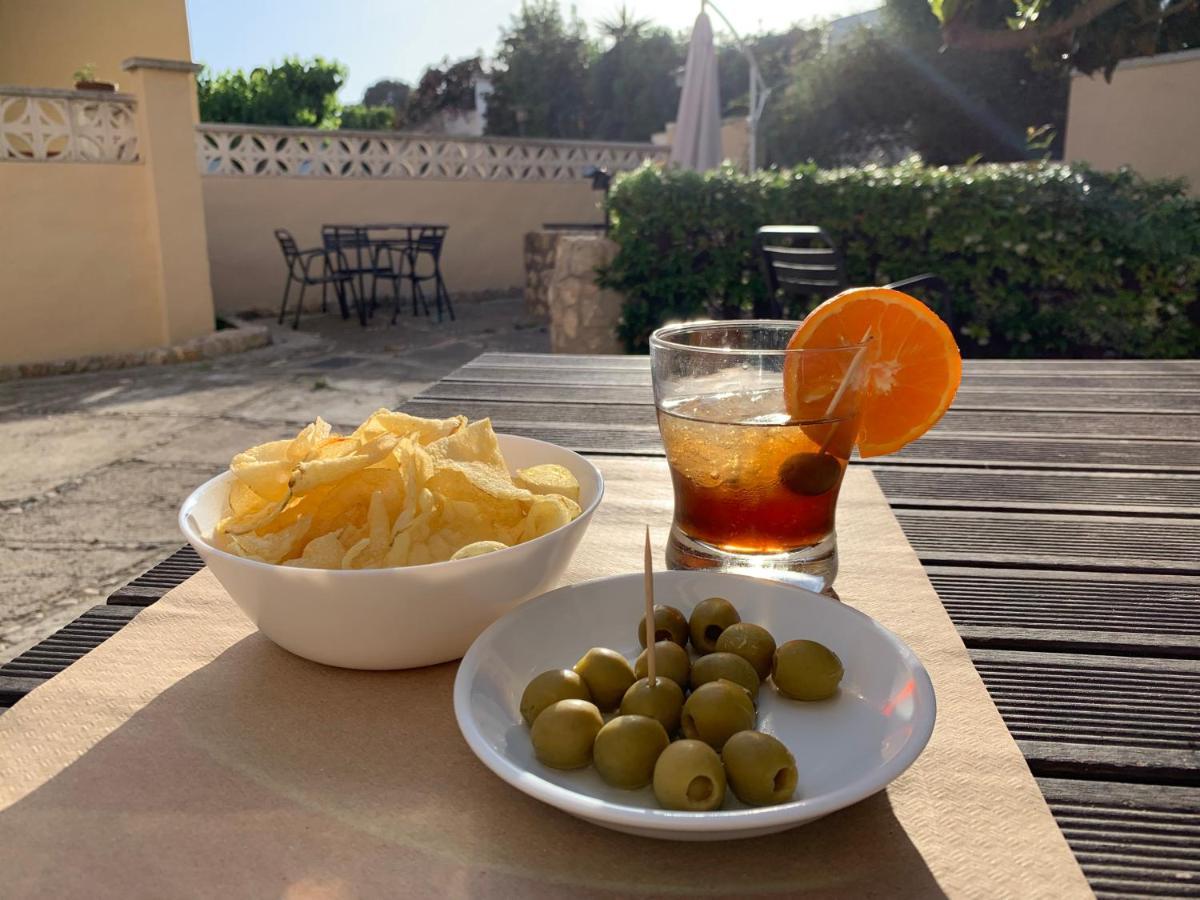 Hostal El Callejon Tarragona Dış mekan fotoğraf