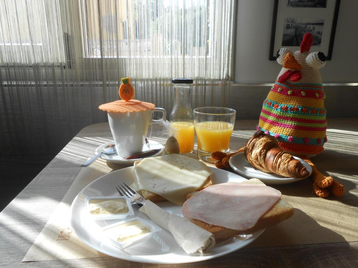 Hostal El Callejon Tarragona Dış mekan fotoğraf